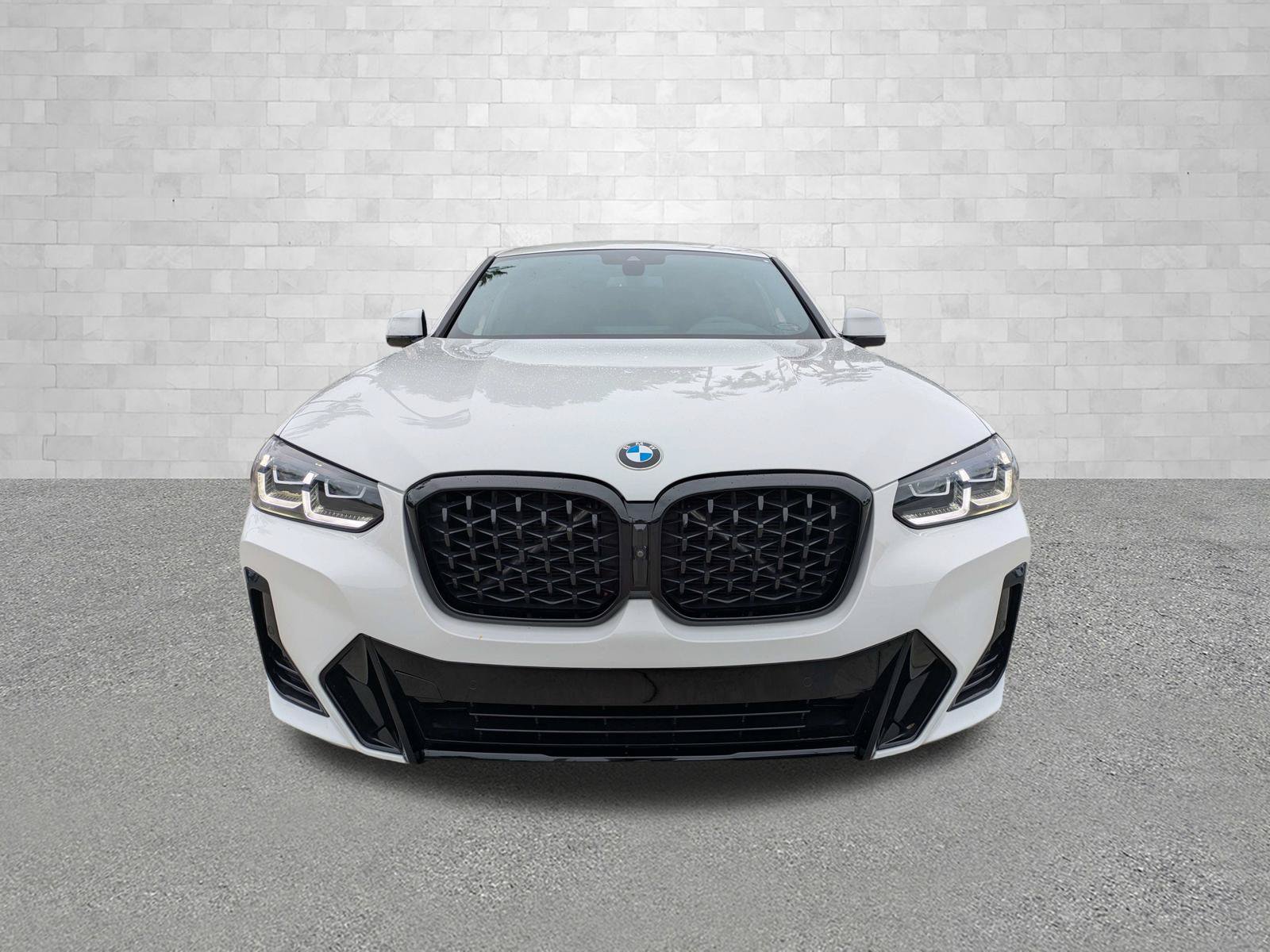 Used 2025 BMW X4 xDrive30i w/ Premium Package AWD/4WD image 7