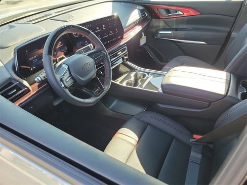 New 2026 Chevrolet Traverse RS image 3