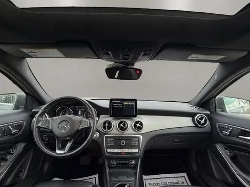 Used 2019 Mercedes-Benz GLA 250 4MATIC image 12