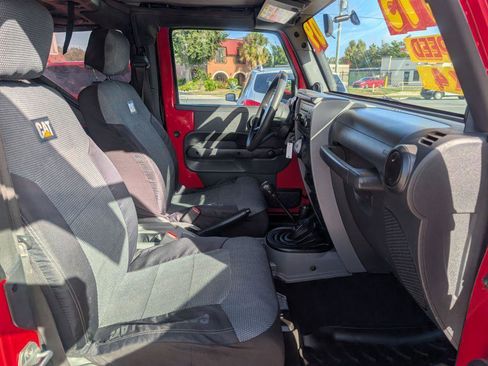 Used 2009 Jeep Wrangler X image 14