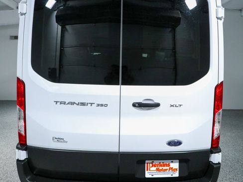 Used 2025 Ford Transit 350 XLT RWD image 8