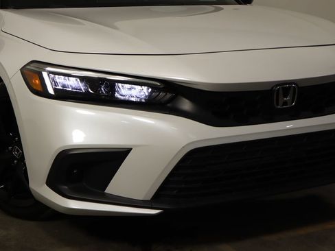 Used 2023 Honda Civic Sport image 41