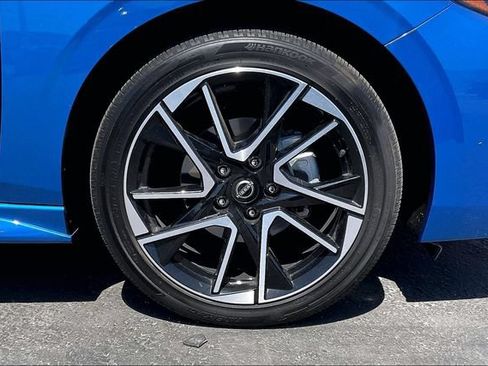 Certified 2025 Nissan Sentra SR w/ SR Premium Package FWD image 8