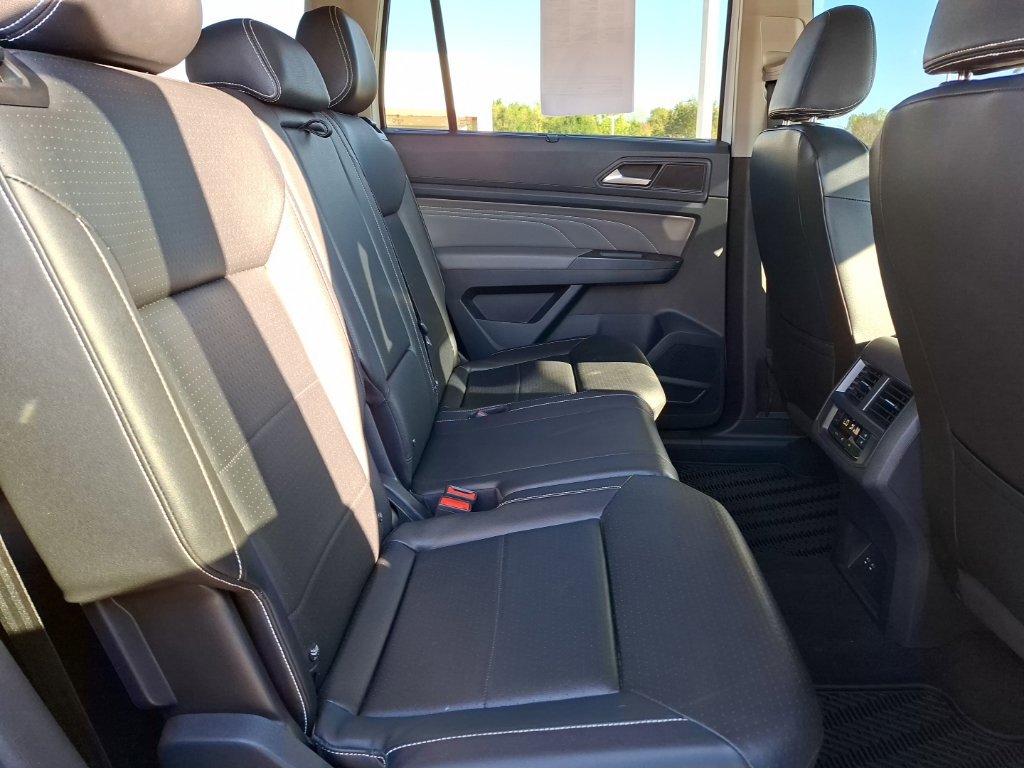 Used 2023 Volkswagen Atlas SE AWD/4WD image 35