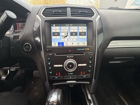 Used 2017 Ford Explorer Sport image 13