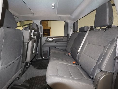 Certified 2025 Chevrolet Silverado 2500 LT w/ Convenience Package image 24