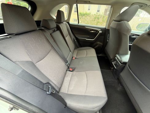 Used 2019 Toyota RAV4 XLE w/ Convenience Package AWD/4WD image 27