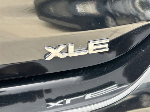 Used 2024 Toyota Highlander LE image 14