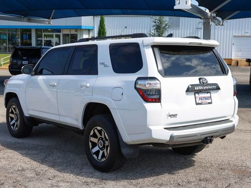 Used 2021 Toyota 4Runner TRD Off-Road Premium AWD/4WD image 3