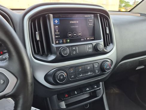 Used 2020 Chevrolet Colorado LT w/ LT Convenience Package AWD/4WD image 26