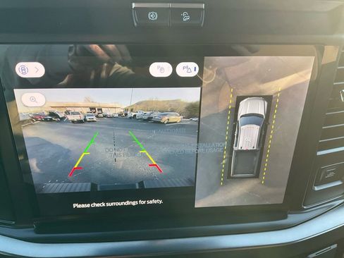 New 2026 Ford F250 Lariat w/ Chrome Package image 24