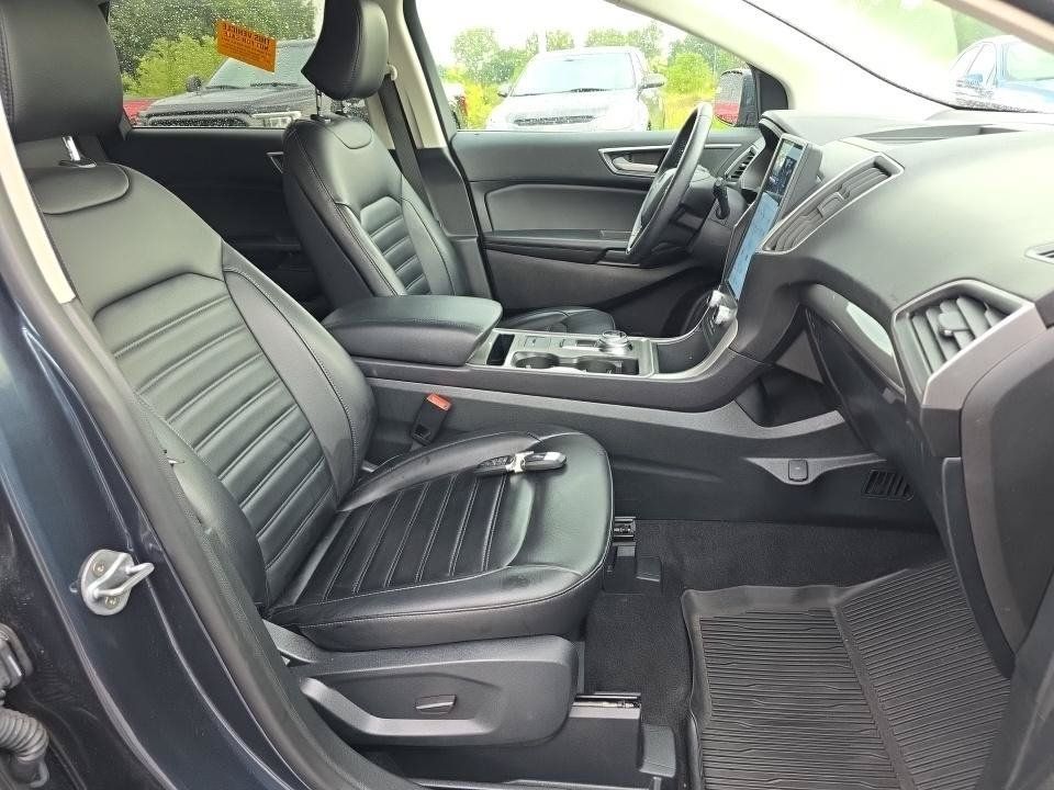 Used 2024 Ford Edge SEL w/ Convenience Package AWD/4WD image 6