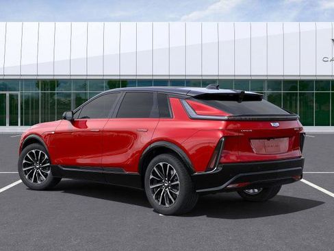 New 2025 Cadillac Lyriq Sport w/ LPO, Floor Liner Package image 4