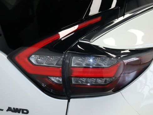 Used 2024 Nissan Murano SL AWD/4WD image 14