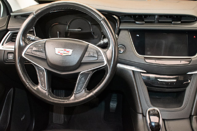 Used 2019 Cadillac XT5 Luxury AWD/4WD image 16
