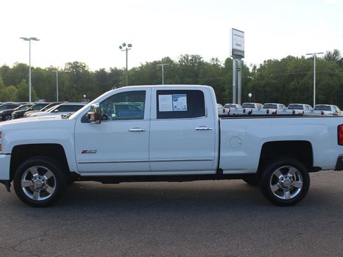 Used 2016 Chevrolet Silverado 2500 LTZ w/ Duramax Plus Package AWD/4WD image 4