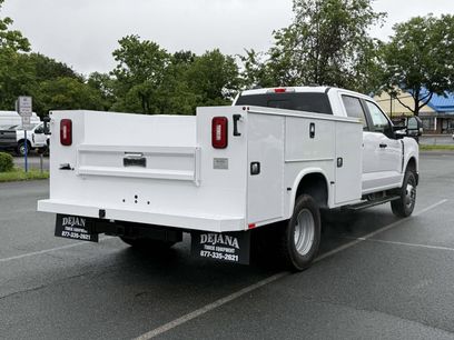 New 2025 Ford F350 XL w/ XL Chrome Package
