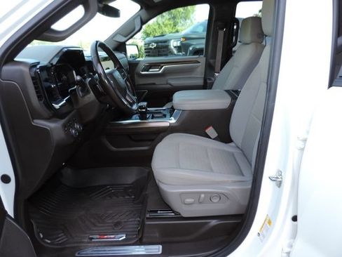 Certified 2024 Chevrolet Silverado 1500 LT AWD/4WD image 19