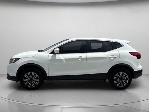 Used 2019 Nissan Rogue Sport S FWD image 5