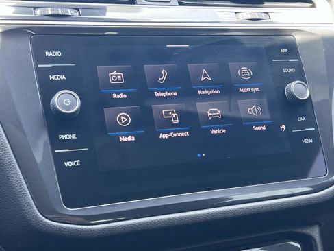 Certified 2023 Volkswagen Tiguan SE R-Line FWD image 14