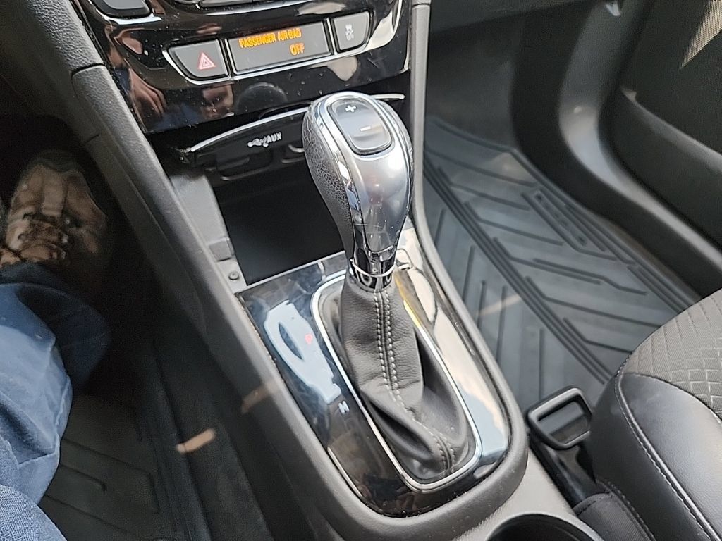 Used 2017 Buick Encore Preferred FWD image 17