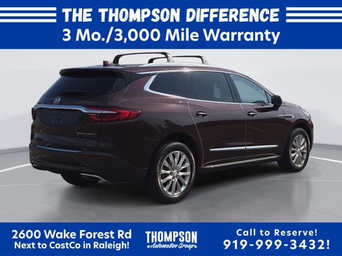 Used 2019 Buick Enclave Essence w/ LPO, Luxury Package FWD image 3
