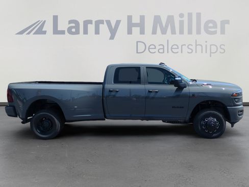 New 2026 RAM 3500 Big Horn AWD/4WD image 6