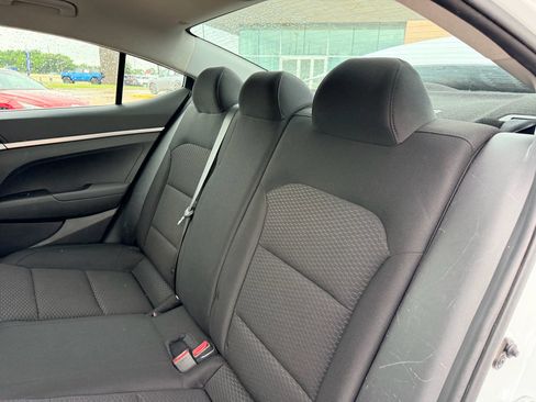 Used 2020 Hyundai Elantra SE w/ Cargo Package (C1) FWD image 19