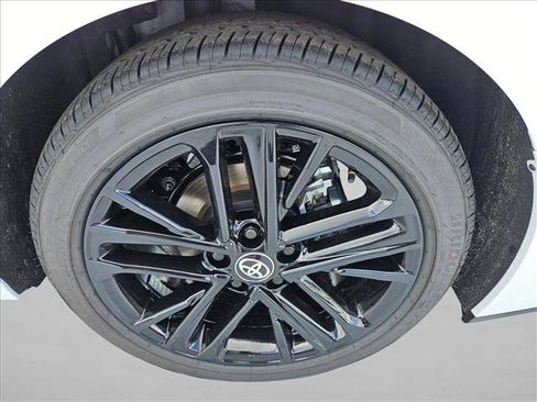 New 2026 Toyota Camry SE FWD image 10