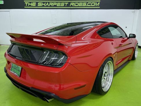 Used 2017 Ford Mustang Coupe image 10