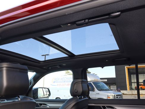 New 2026 Jeep Grand Wagoneer Limited image 16