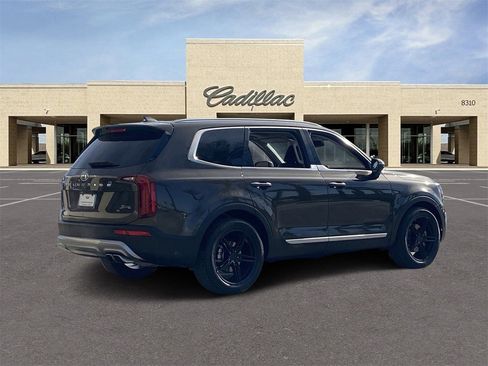 Used 2020 Kia Telluride S w/ S 8 Passenger Seating Package image 5