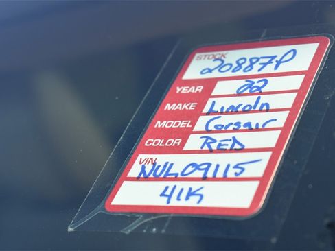 Used 2022 Lincoln Corsair AWD w/ Premium Package image 40