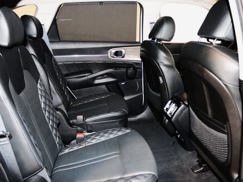 Used 2023 Kia Sorento SX Prestige image 69