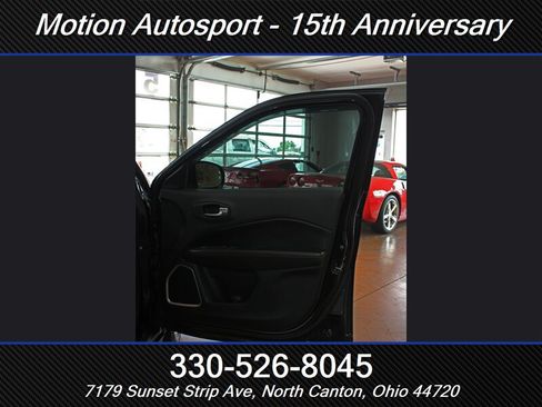Used 2018 Jeep Compass Limited AWD/4WD image 23