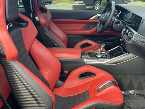 Used 2022 BMW M4 Competition w/ M Carbon Exterior Package RWD image 28