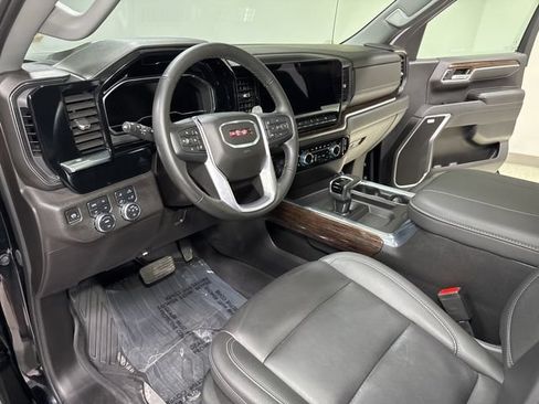 Used 2024 GMC Sierra 1500 Elevation w/ Elevation Premium Package AWD/4WD image 14