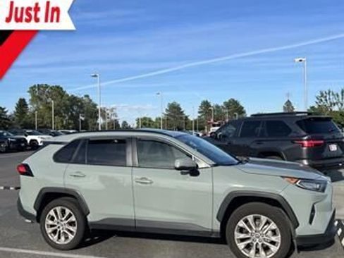Used 2019 Toyota RAV4 XLE Premium w/ Carpet Mat Package AWD/4WD image 1
