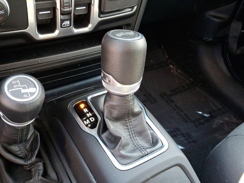 Certified 2021 Jeep Wrangler Unlimited Sport AWD/4WD image 12