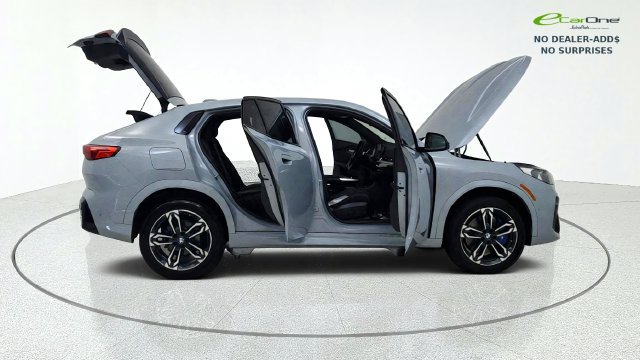 Used 2026 BMW X2 xDrive28i w/ Technology Package AWD/4WD image 20
