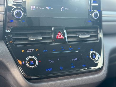 Used 2021 Hyundai Ioniq SE image 18