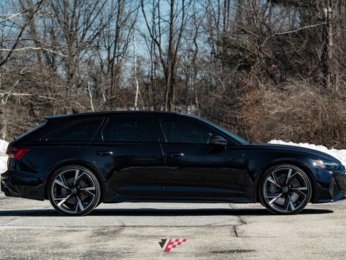 Used 2021 Audi RS 6 w/ Carbon Optic Package image 21