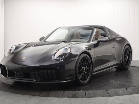 Used 2026 Porsche 911 Targa 4 GTS AWD/4WD image 7