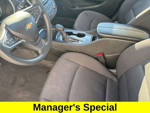 Used 2024 Chevrolet Malibu LT image 11