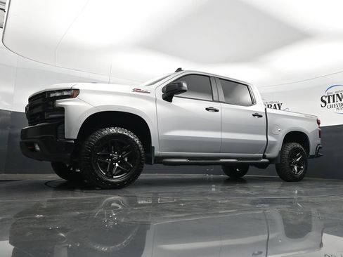 Used 2020 Chevrolet Silverado 1500 LT Trail Boss image 19