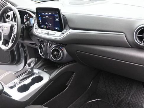 Used 2024 Chevrolet Blazer LT w/ Convenience Package FWD image 28