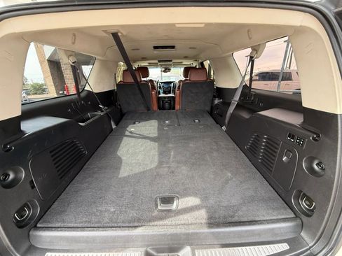 Used 2015 Cadillac Escalade ESV Premium AWD/4WD image 33