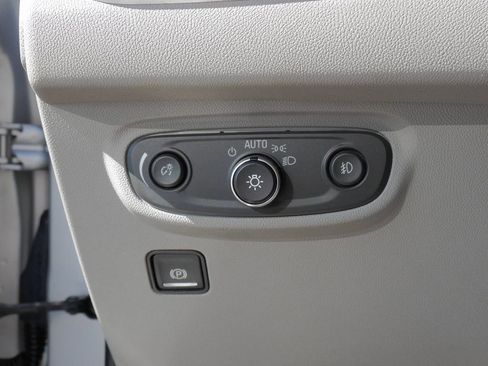 Used 2019 GMC Terrain SLT w/ Preferred Package image 26