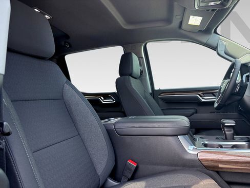 New 2026 Chevrolet Silverado 1500 Custom image 9