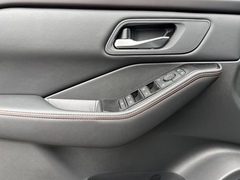 New 2026 Nissan Rogue SV image 8